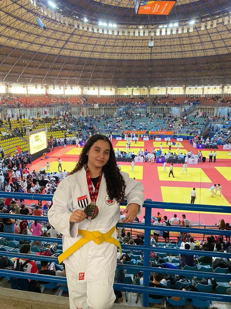 Promessa do Judô de Pindamonhangaba é Recebida pelo Prefeito Após Destaques em Competições